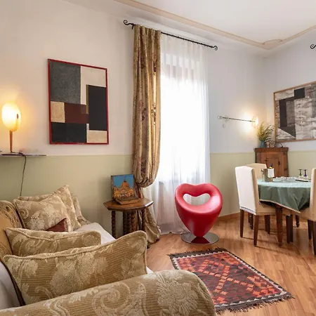 Apartman Luxury Ai Greci